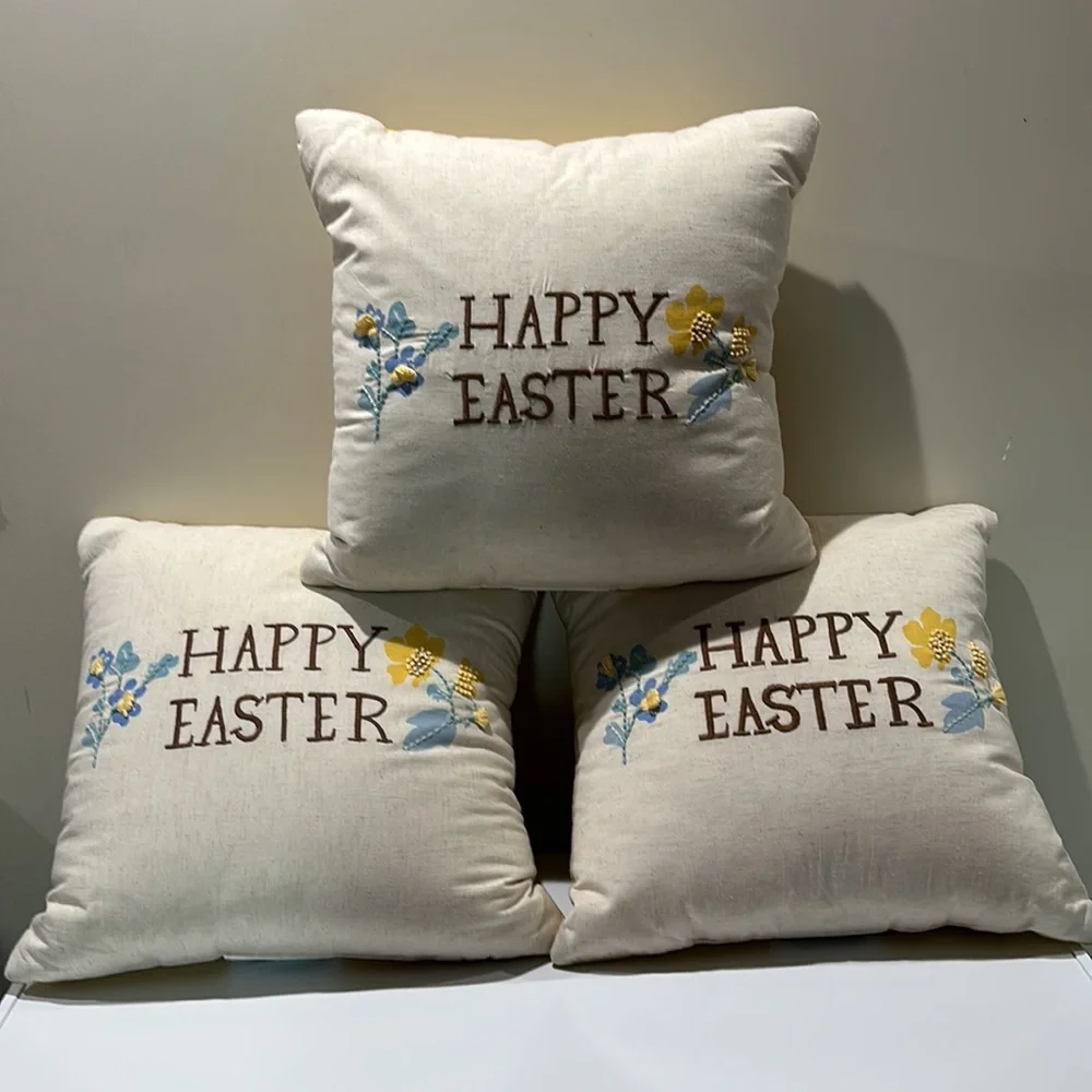 🌸NEW BUNDLE Of 3 THRESHOLD DECORATIVE PILLOW 18in x 18 in NEW WITH TAGS.